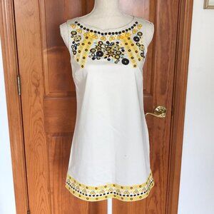 Chic Cream Embroidered Sleeveless Shift Dress size S 🌼